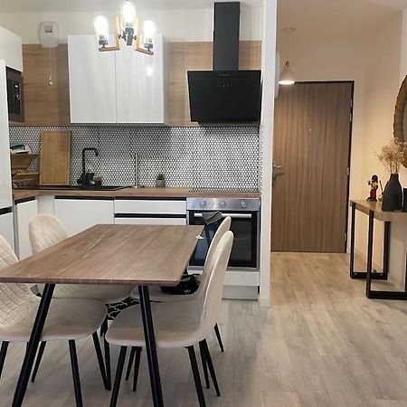 Appartement 24H Du Mans Ле-Ман Экстерьер фото